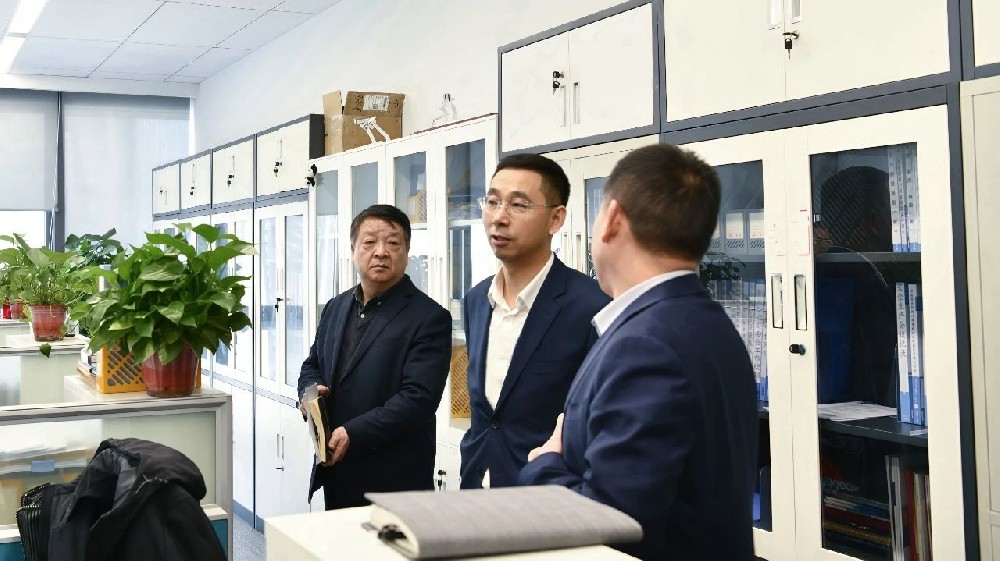 江蘇遠(yuǎn)洋領(lǐng)導(dǎo)班子分赴所屬企業(yè)開(kāi)展春節(jié)前安全生產(chǎn)大檢查