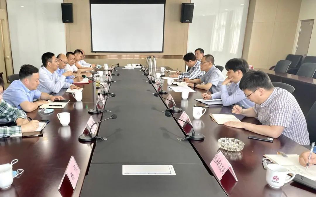 戴偉帶隊拜訪南京市交通運(yùn)輸局