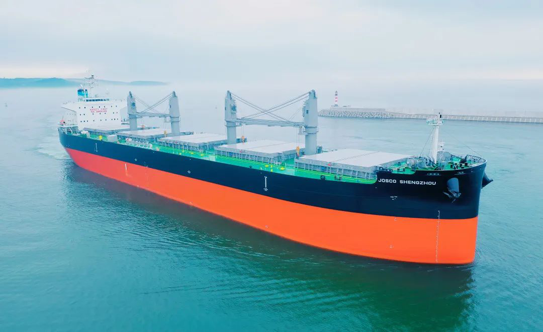 云交付！6.4萬噸超靈便型散貨船“江遠升州”輪順利交付