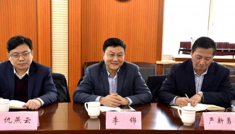 省港口集團(tuán)物流公司李錦董事長(zhǎng)一行來(lái)我司拜訪