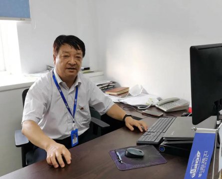 【先鋒風(fēng)采】心系船舶安全 恪盡職守護航 ——記省港口集團優(yōu)秀共產(chǎn)黨員、江蘇遠洋安全總監(jiān)駱成華