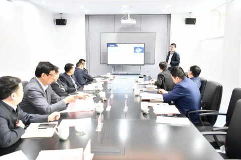 航運(yùn)事業(yè)部組織召開江蘇省港口集團(tuán)航運(yùn)板塊中長期發(fā)展戰(zhàn)略研討會(huì)