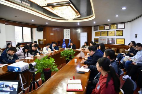 肩挑港航融合新使命 勇踏創(chuàng)新發(fā)展新征程 江蘇遠(yuǎn)洋舉辦青年職工座談會(huì)