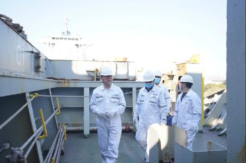 慰問鼓干勁 開工向前犇