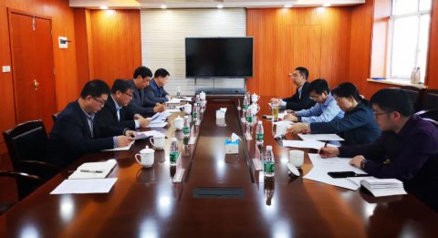 省港口集團(tuán)工會主席章俊赴江蘇遠(yuǎn)洋開展“五一”安全生產(chǎn)督導(dǎo)檢查