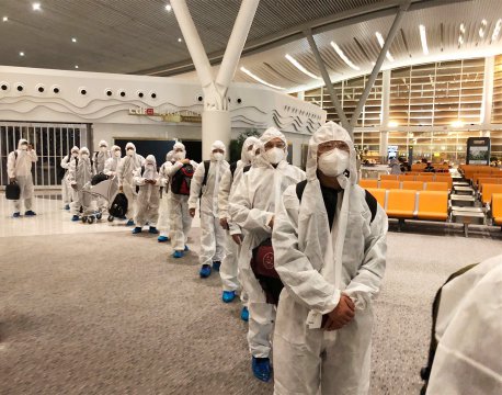 一線紀(jì)實(shí) | 用責(zé)任與擔(dān)當(dāng)彰顯中國海員的風(fēng)采——江蘇遠(yuǎn)洋船員德國接班記