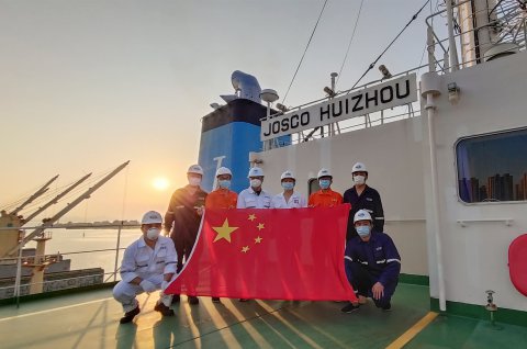 江蘇遠(yuǎn)洋黨委向每一位堅(jiān)守崗位的江蘇遠(yuǎn)洋人致敬！